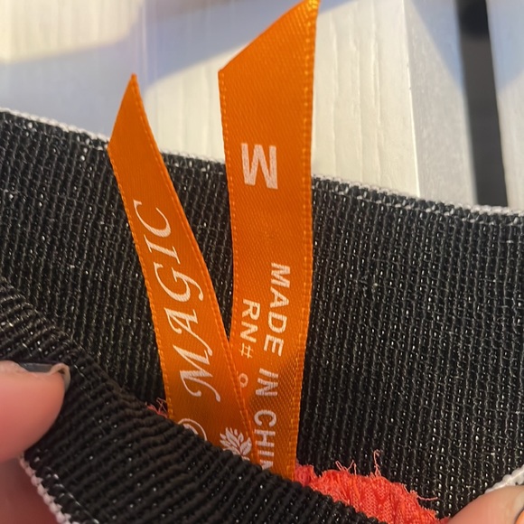 Medium Coral pleated maxi skirt - Picture 7 of 9